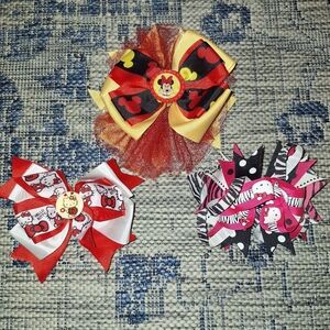 Disney and Hello Kitty Hair Bows Set